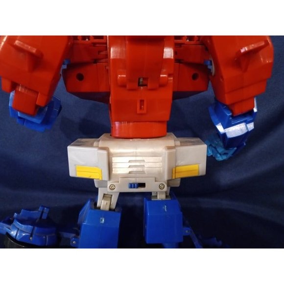 2008 Transformers Supreme Class Roll Out Command Optimus Prime - Picture 4 of 5
